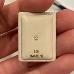 14k diamond nose piercing